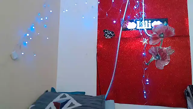 Chatroom XXX en direct de liliimilf