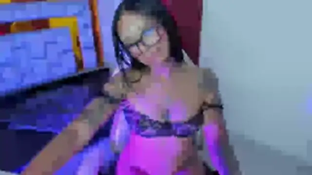 Chat XXX ao vivo de miiaboss_
