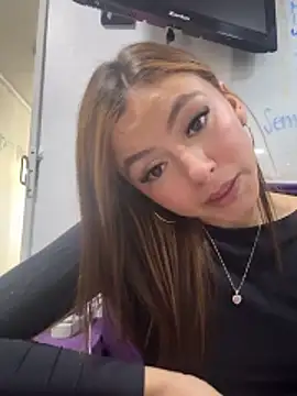 Chatroom XXX en direct de __Nahomy