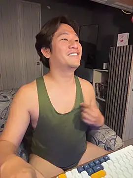 Titanryu 即時 XXX 聊天