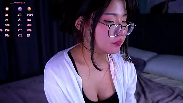 XXX chat uživo modela NelleMihalko