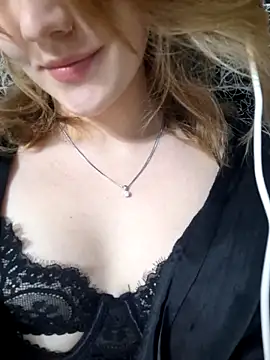 mooniekiss Live XXX Chat