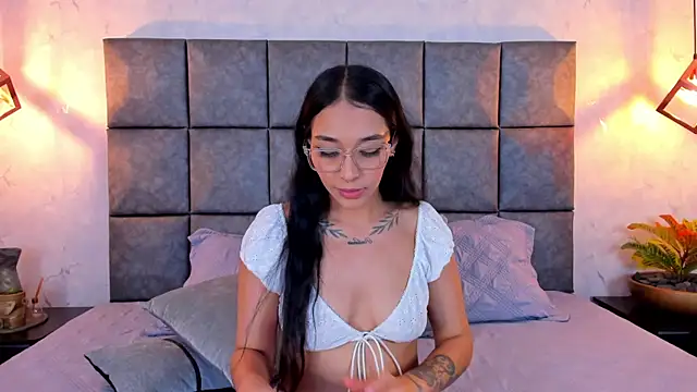 Chatroom XXX en direct de Roseaurora