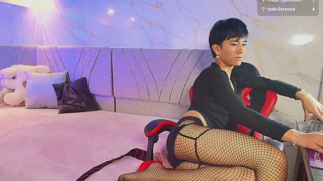 cococumps' Webcam Show