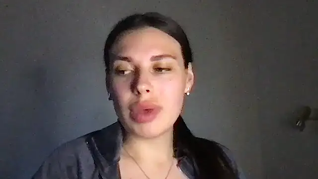 XXX chat uživo modela MoonriseGoddess