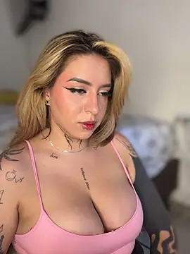 Živý XXX chat CarolQueen1_
