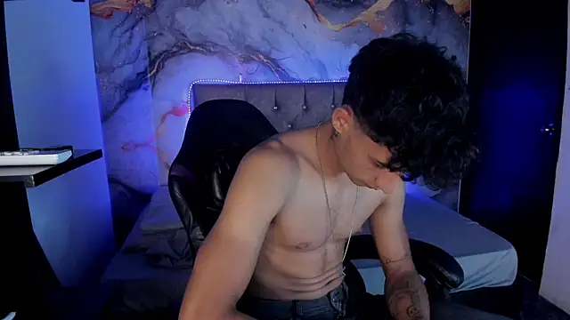 MaxiimoRomano_ Pertunjukan Webcam