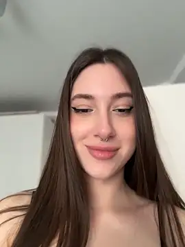 BOOMFOXY Adlı Modelin Canlı XXX Sohbeti