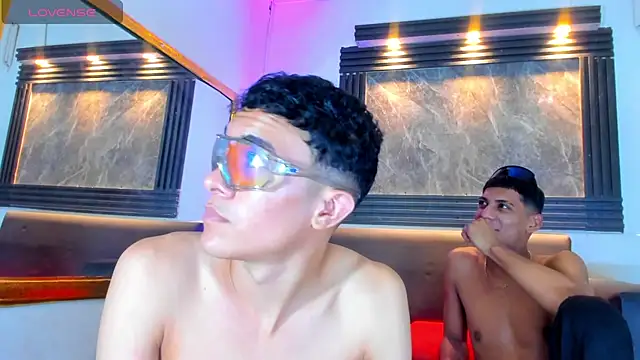 Yeff_26's Webcam Show