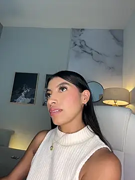 Chat +18 de Tiffany_Low ao vivo