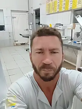 RobertoLuiz84 Live XXX-chat