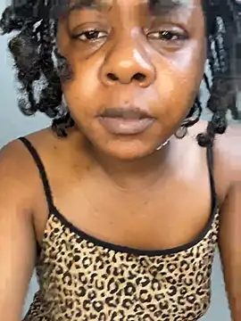 Chat XXX en directo de Ebony_Queeen