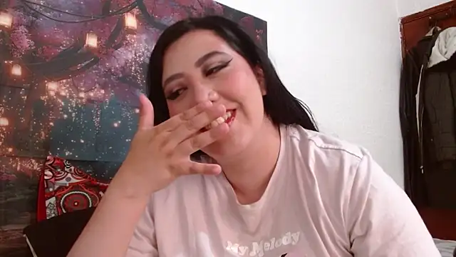 AntoneellaF Chat XXX in diretta