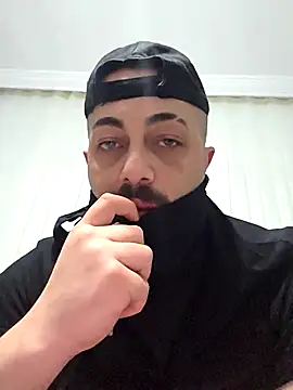 Uzunaletli35 Adlı Modelin Web Kamerası Şovu