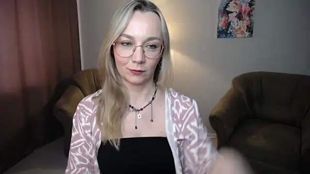 Chatroom XXX en direct de Ava_Elior