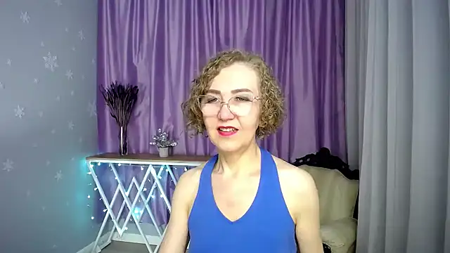 queen_a_n_i: вебкам-шоу