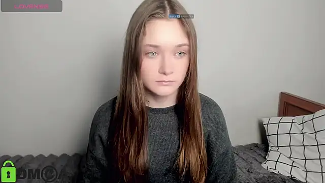 Elina_X Adlı Modelin Canlı XXX Sohbeti