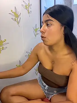Laia_white 现场XXX聊天