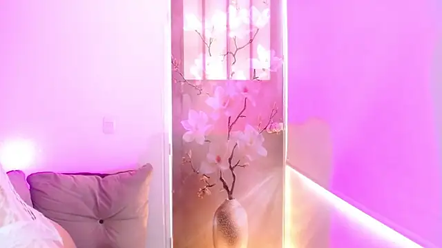 milfrousse 라이브 XXX 채팅