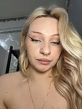 DayaFoxy's Live XXX Chat