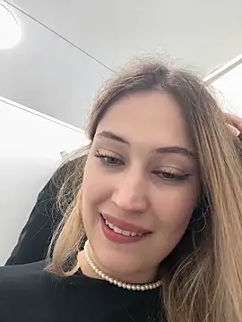 Chat +18 de blonde_exe ao vivo