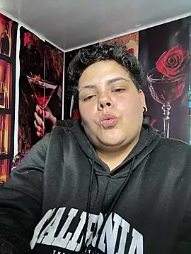 Hailey_Curvy লাইভ XXX চ্যাট