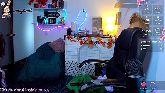 HunnyyLove's Webcam Show