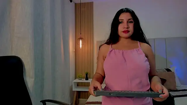 Chat XXX ao vivo de Victoria_Rosee