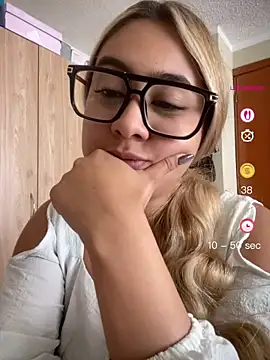 Miabonnett_'s Live XXX Chat