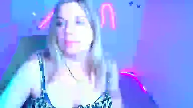 Amanda_Swannn Adlı Modelin Canlı XXX Sohbeti