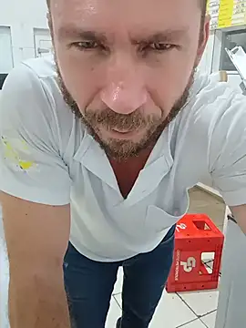 RobertoLuiz84 Chat XXX live