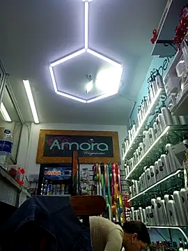 LunaZambranoのライブXXXチャット