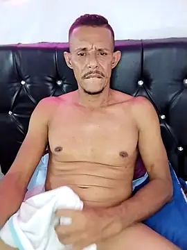 El_junior21 élő XXX-chatje