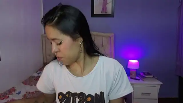 Sembang XXX Secara Langsung stephania_t