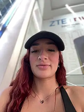 ariiel_ Live XXX Chat