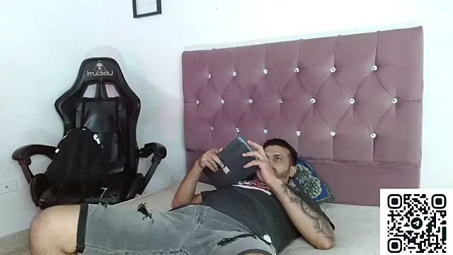 max_ashley_mds élő XXX-chatje