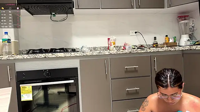emilyy_cooperr Live XXX-Chat