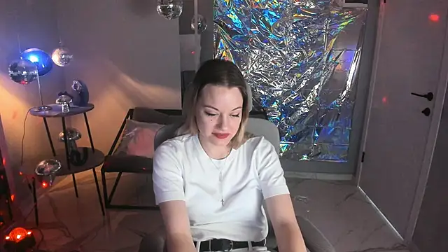VireliaMoonfall Adlı Modelin Canlı XXX Sohbeti