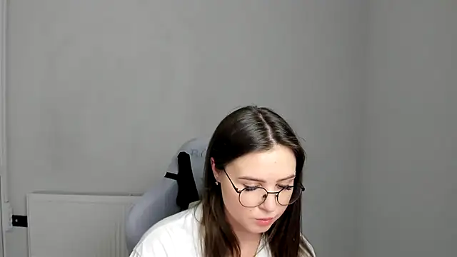 Chat +18 de Regina_cute_ ao vivo