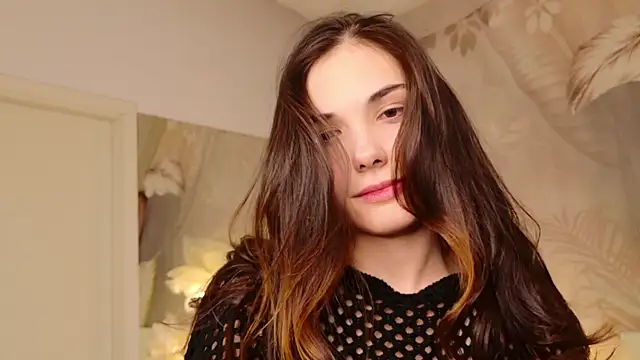 Sindell_cryell Adlı Modelin Canlı XXX Sohbeti