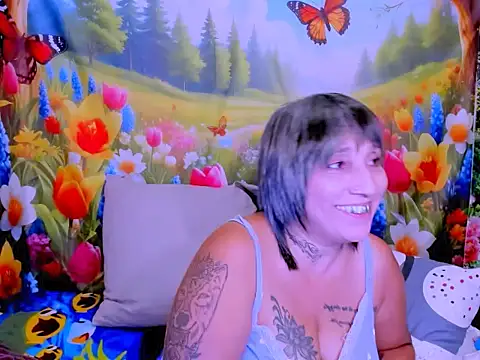 Chat +18 de indianroxy ao vivo
