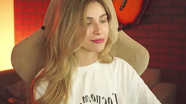 EllieCutes' Live XXX Chat