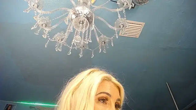 ADRIANNA_FOX's Webcam Show