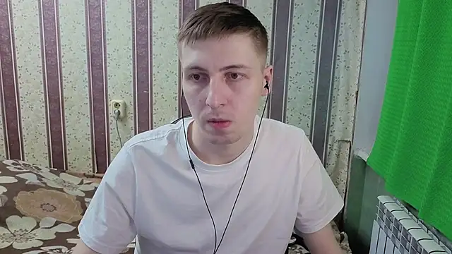 Pokazy przed kamerką – Darien_Brown