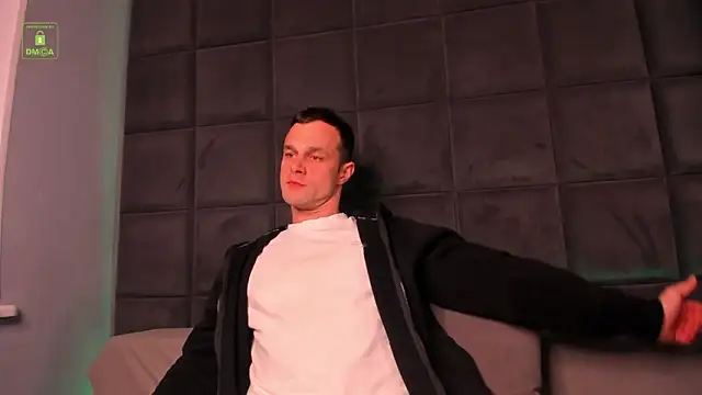 Show modela BrandonNorris na web-kameri