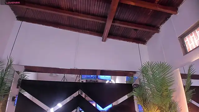 emily-fox's Live XXX Chat