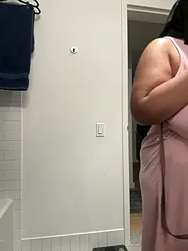 Submissive_Arab webkamerás műsora
