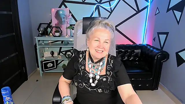 LilaMaharani Live XXX-Chat