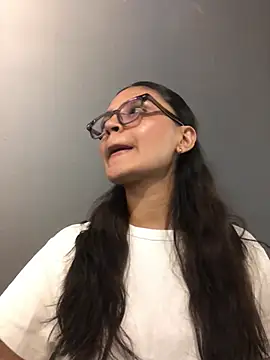 Gia_Mazzon 现场XXX聊天