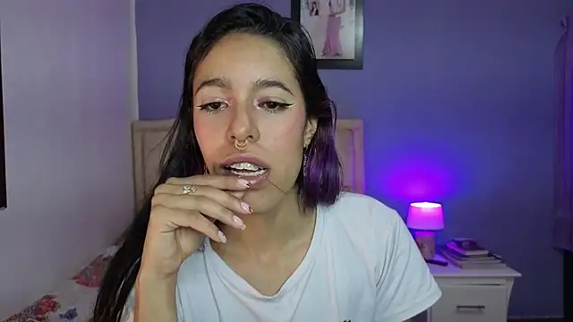 Živý XXX chat stephania_t